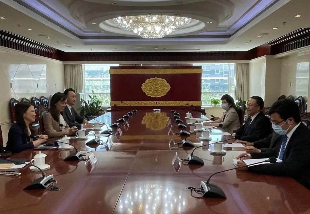 探索未來(lái)，2025新澳門正版免費(fèi)資本車時(shí)代來(lái)臨，探索未來(lái)，2025新澳門正版免費(fèi)資本車時(shí)代揭秘