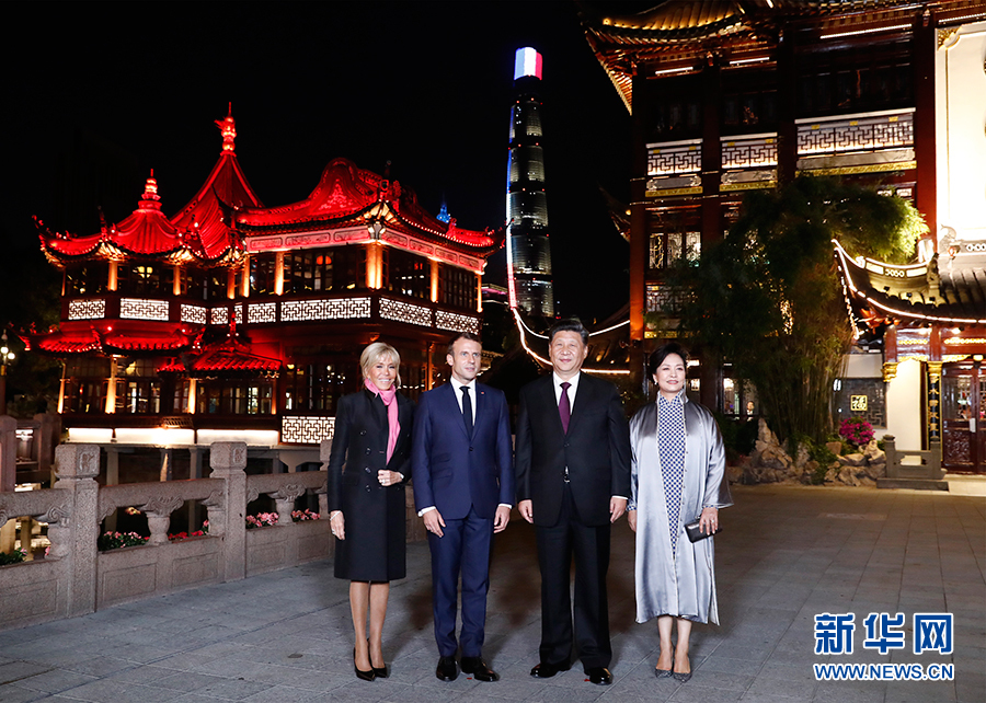 藍(lán)月亮精選料王中王照，品質(zhì)之選，王者之照，藍(lán)月亮精選料王中王照，品質(zhì)王者之選